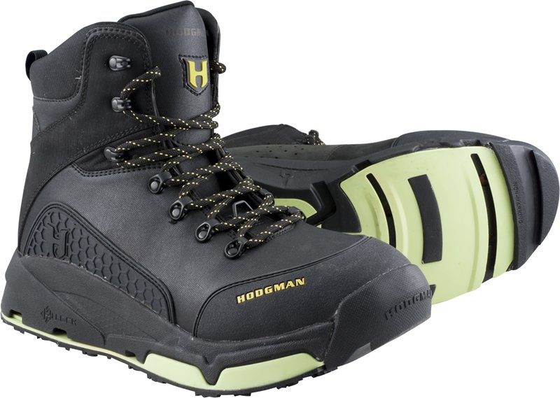 The Vion wade boot is constructed of waterproof, nubuck leather and is fully neoprene lined. A 3-D molded toe guard gives anglers a durable toe box that remains consistent after years of use.