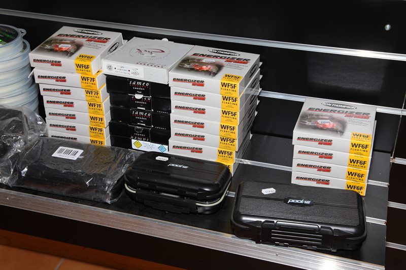 The reception sells some fishing products as well, the fly-fisher can find fly-boxes, lines, leaders etc. here.