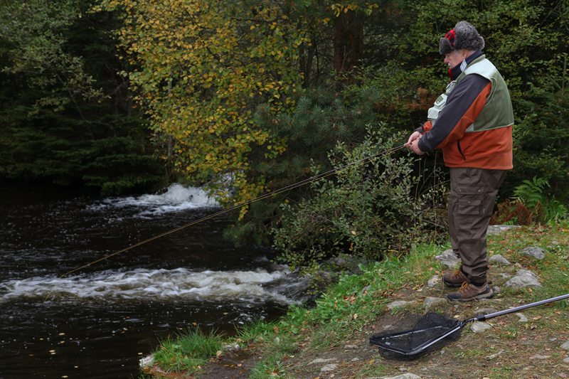 Kenneth Svensson (www.flyfishing.se) fishing a white streamer in one of the pools on the river.